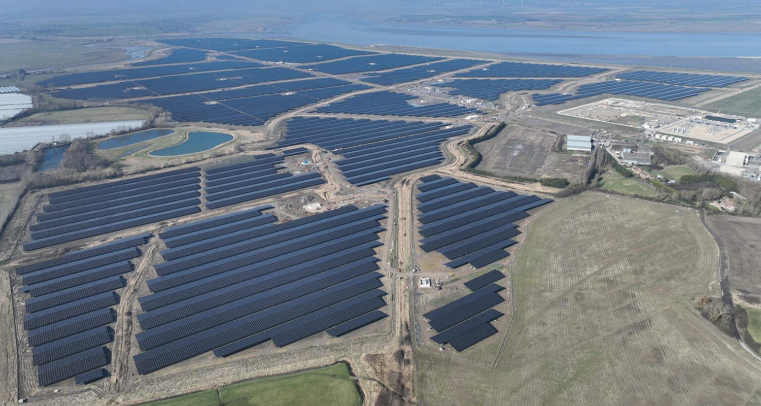 Photovoltaic installations surge! UK solar power generation reaches new high