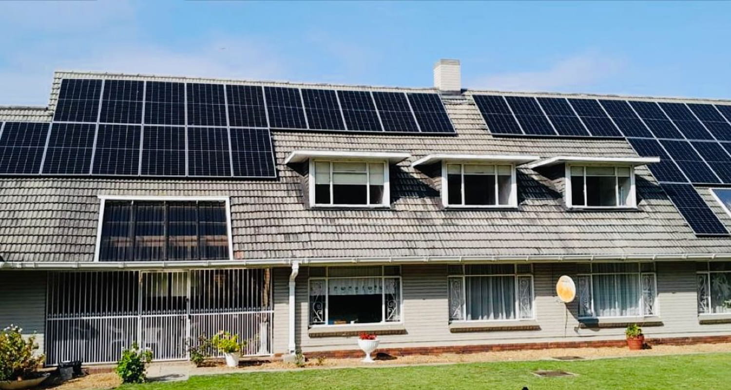 Rooftop photovoltaics contribute 61% of electricity consumption, leading the Australian power grid.