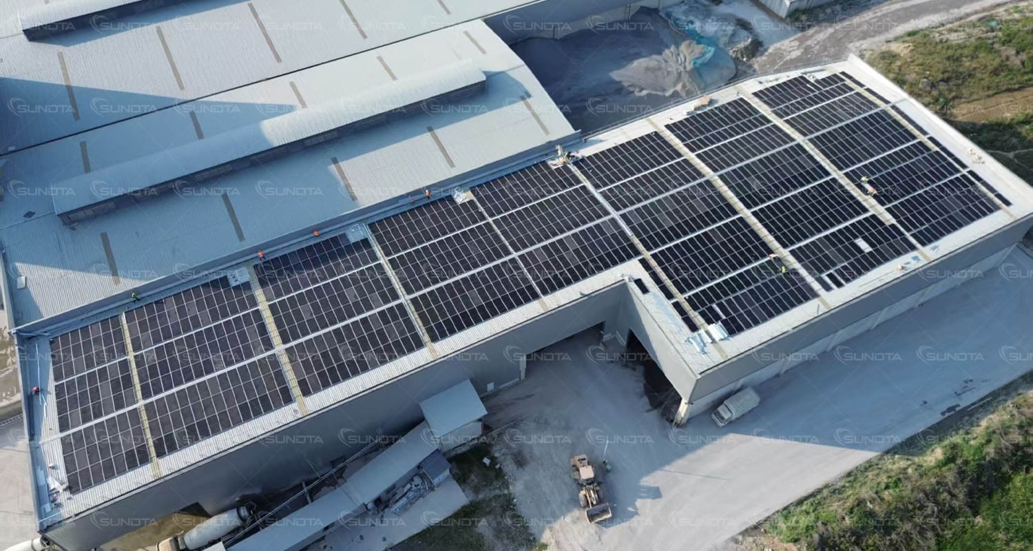 Save $133k Annually: SUNDTA Connects Custom 683kW Rooftop Solar Project
