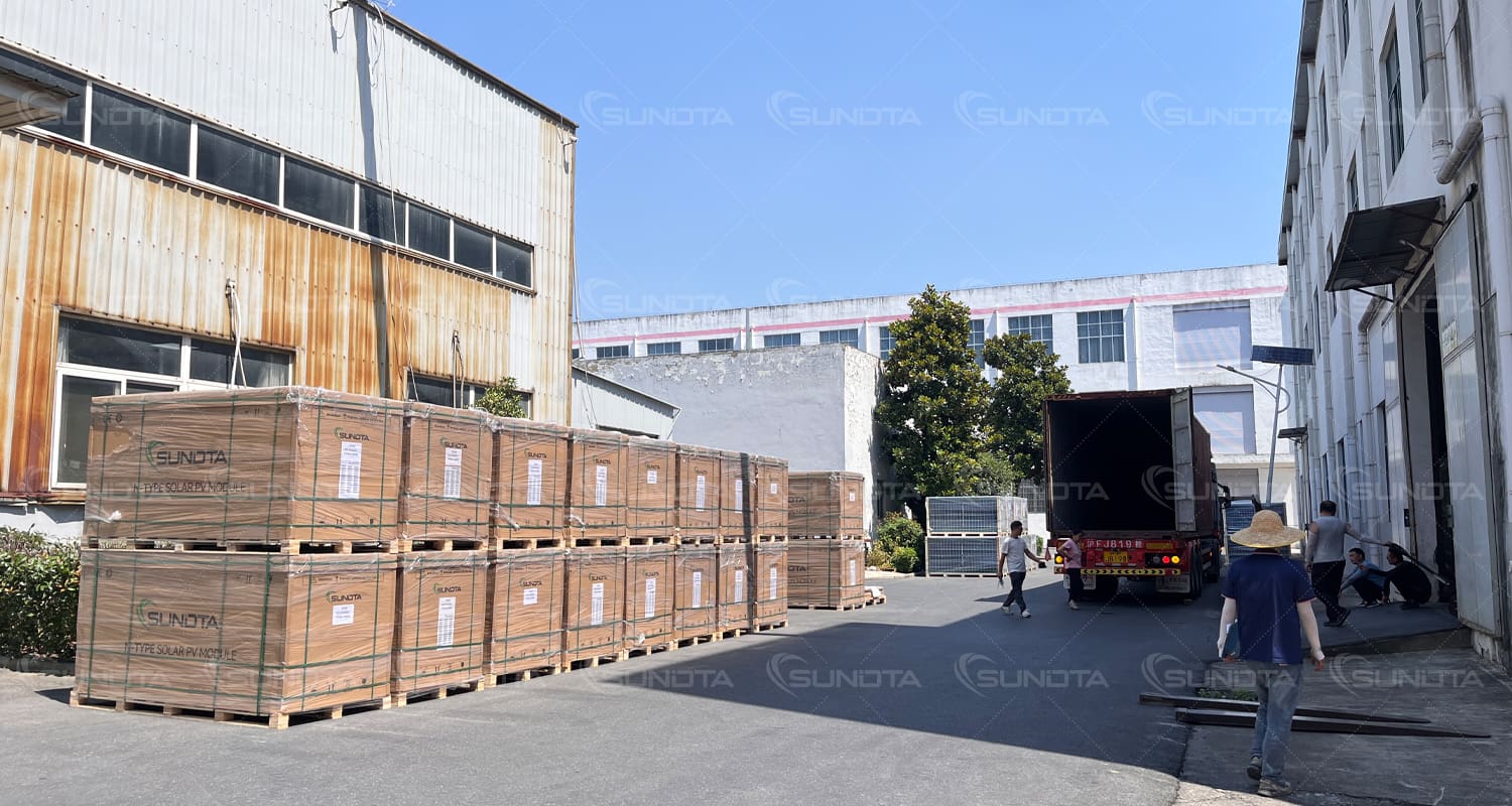SUNDTA Powers Ecuador with First Shipment of High-Efficiency 600W N-Type Solar Panels